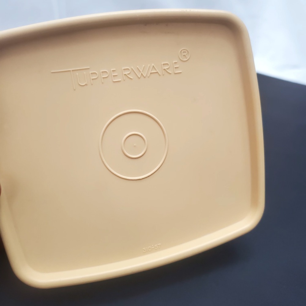 Vintage Tupperware ♡ Square Freezer Bowl With Lid ♡ Ivory
